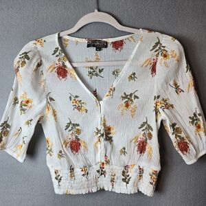 J Gee Floral Women's Crop Top Size Medium